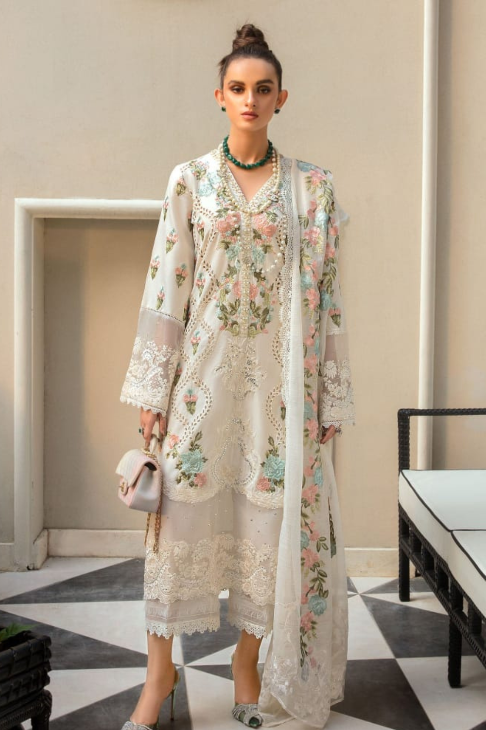 EMBROIDERED 3PC LAWN EMBROIDERED DRESS WITH CHIFFON EMBROIDERED DUPATTA  IR-195